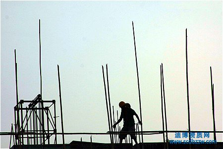 建筑資質代辦費用受哪些因素影響？