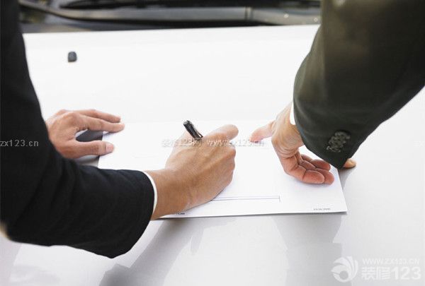 房子裝修要注意事項(xiàng)：簽訂裝修合同