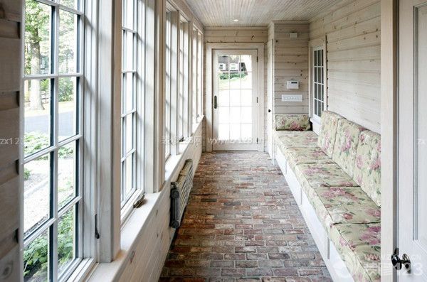 封閉式陽臺裝修注意事項