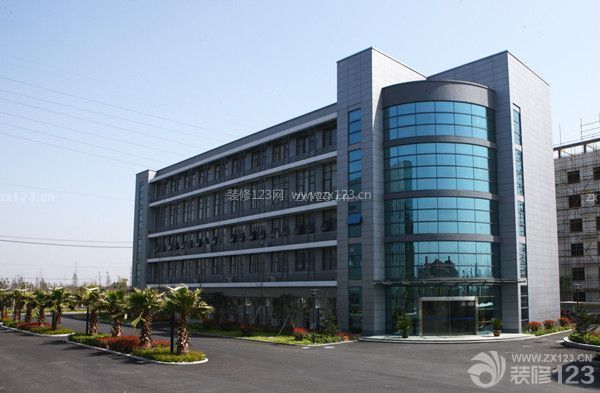 找裝修公司需要注意什么：注意施工水平、設(shè)計(jì)水平是否合格