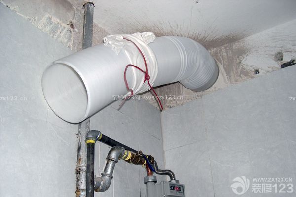 抽油煙機安裝過程中的工作