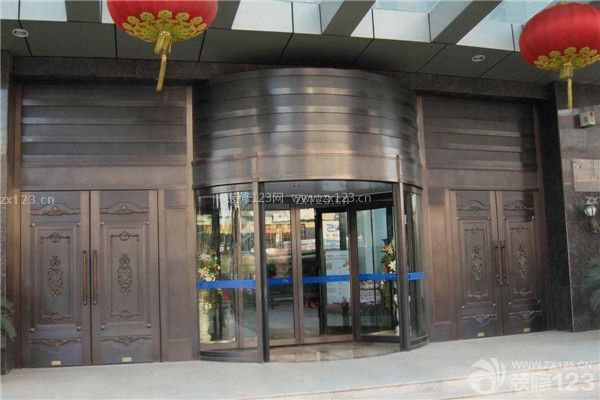 銅門的保養及清潔