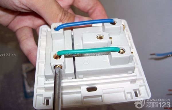 開關(guān)插座安裝規(guī)范1